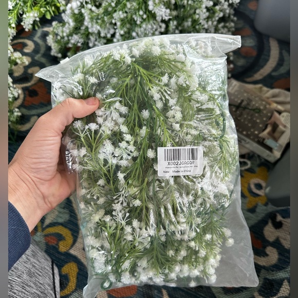 Artificial Flowers Garland 5.5Ft Faux Baby Breath Flower Vine Like New, Wedding - Picture 4 of 6